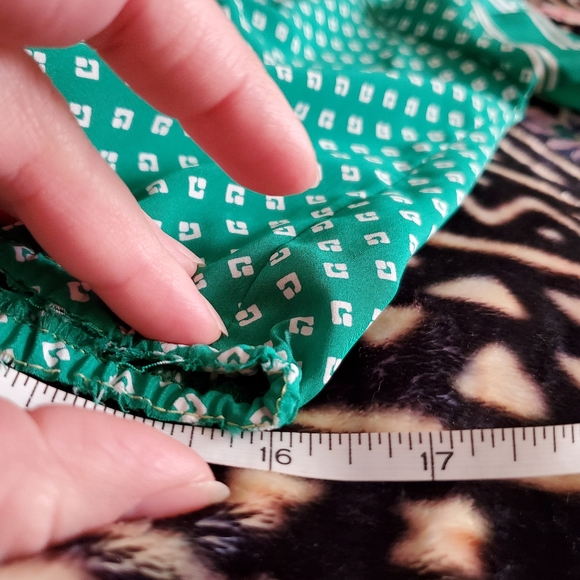 Vintage Hankerchief blouse Sm/M - Picture 13 of 16